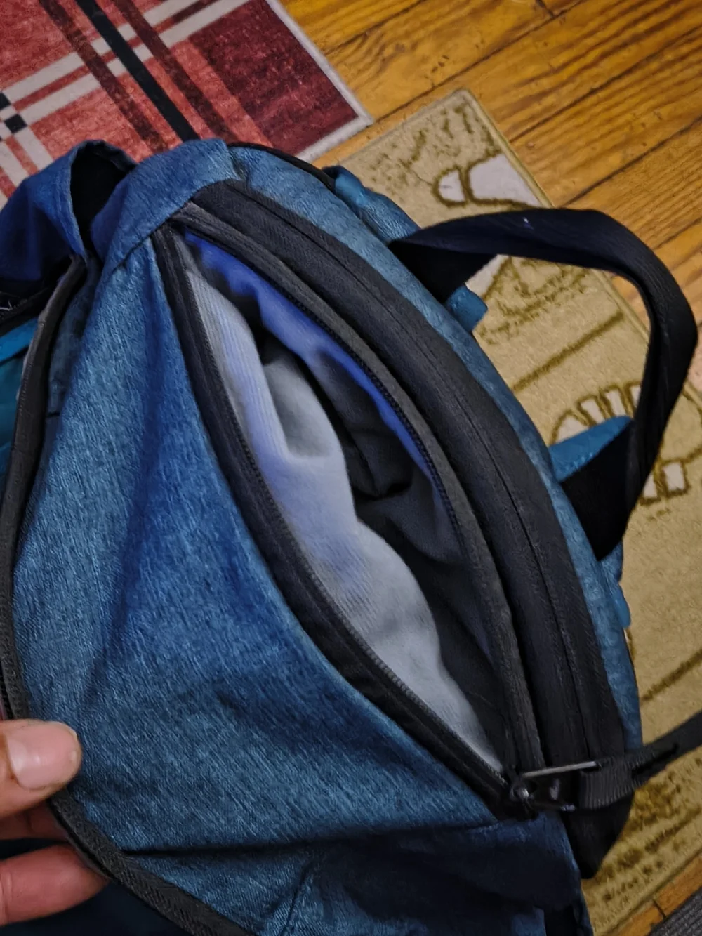 Nike Men's Green Backpack - Durable Everyday Carry